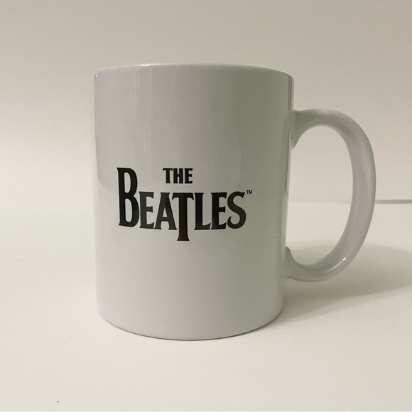 Beatles Magic Mystery Tour Mug with Original Box - Picture 5 of 16